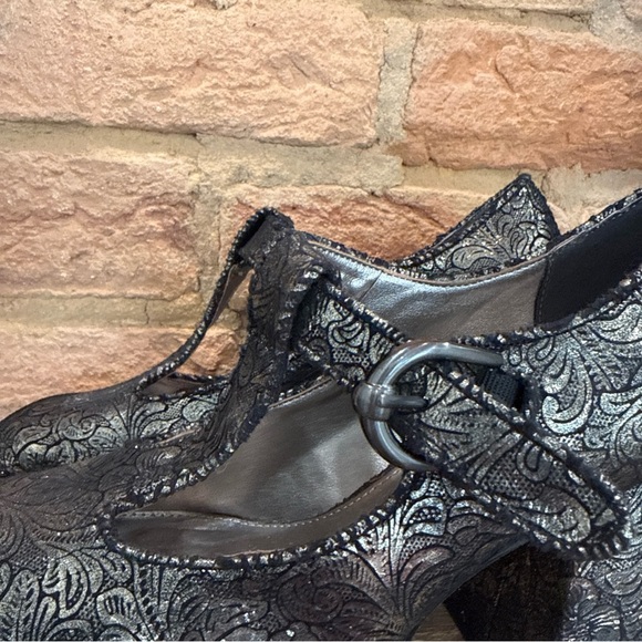 Circus by Sam Edelman Black and Silver Patterned Heels Kay Mary Jane - Picture 8 of 10